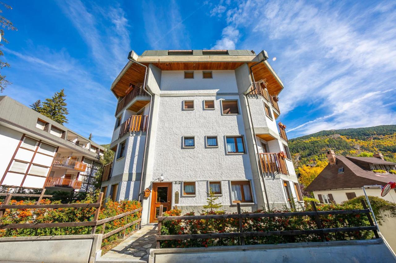 Il Rododendro City Center - Happy Rentals Bardonecchia Ngoại thất bức ảnh
